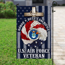 Load image into Gallery viewer, American Eagle Wreath With U.S Air Force Veteran Flag